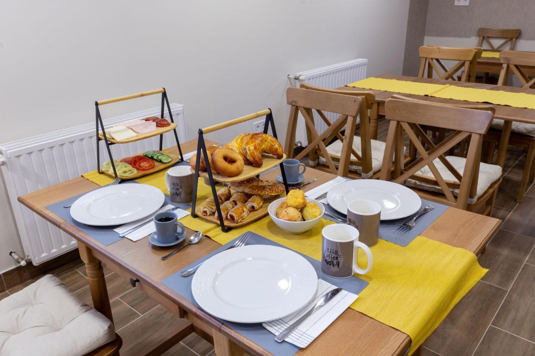 Csoemoeri Vendeghaz Hotel Csomor Buitenkant foto